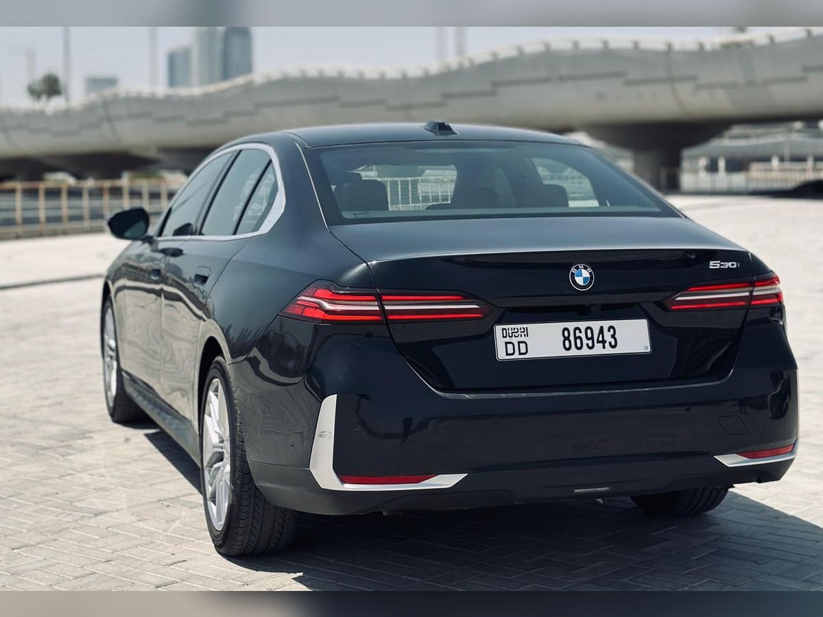 BMW 530i 2024 in Dubai, photo 5