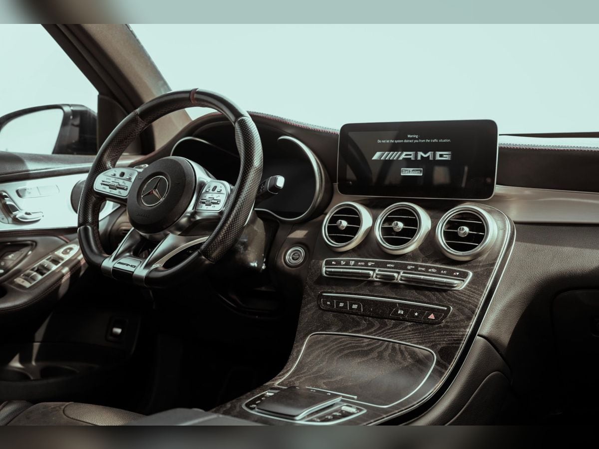Mercedes-Benz GLC 43 AMG 2022 in Dubai, photo 3