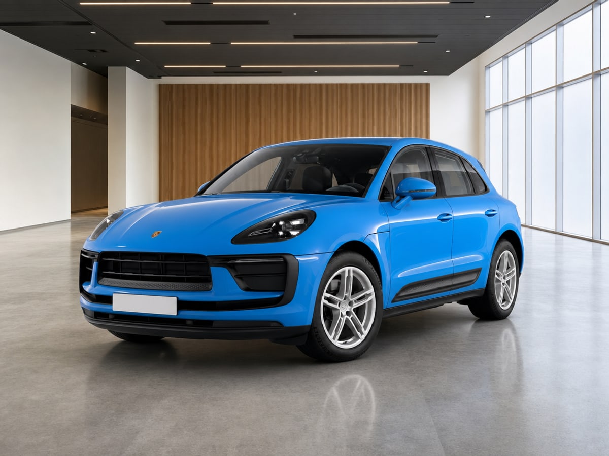 Porsche Macan 2023 in Dubai, photo 1